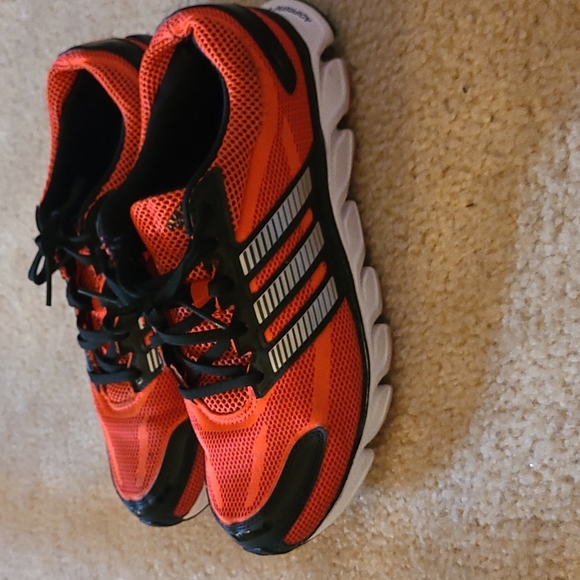 Accessories - Picture 2 of 3